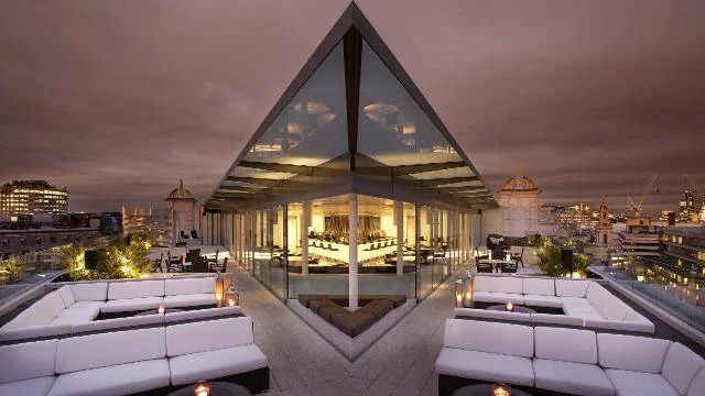 Radio Rooftop Bar, Strand